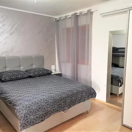 Pegy Apartment